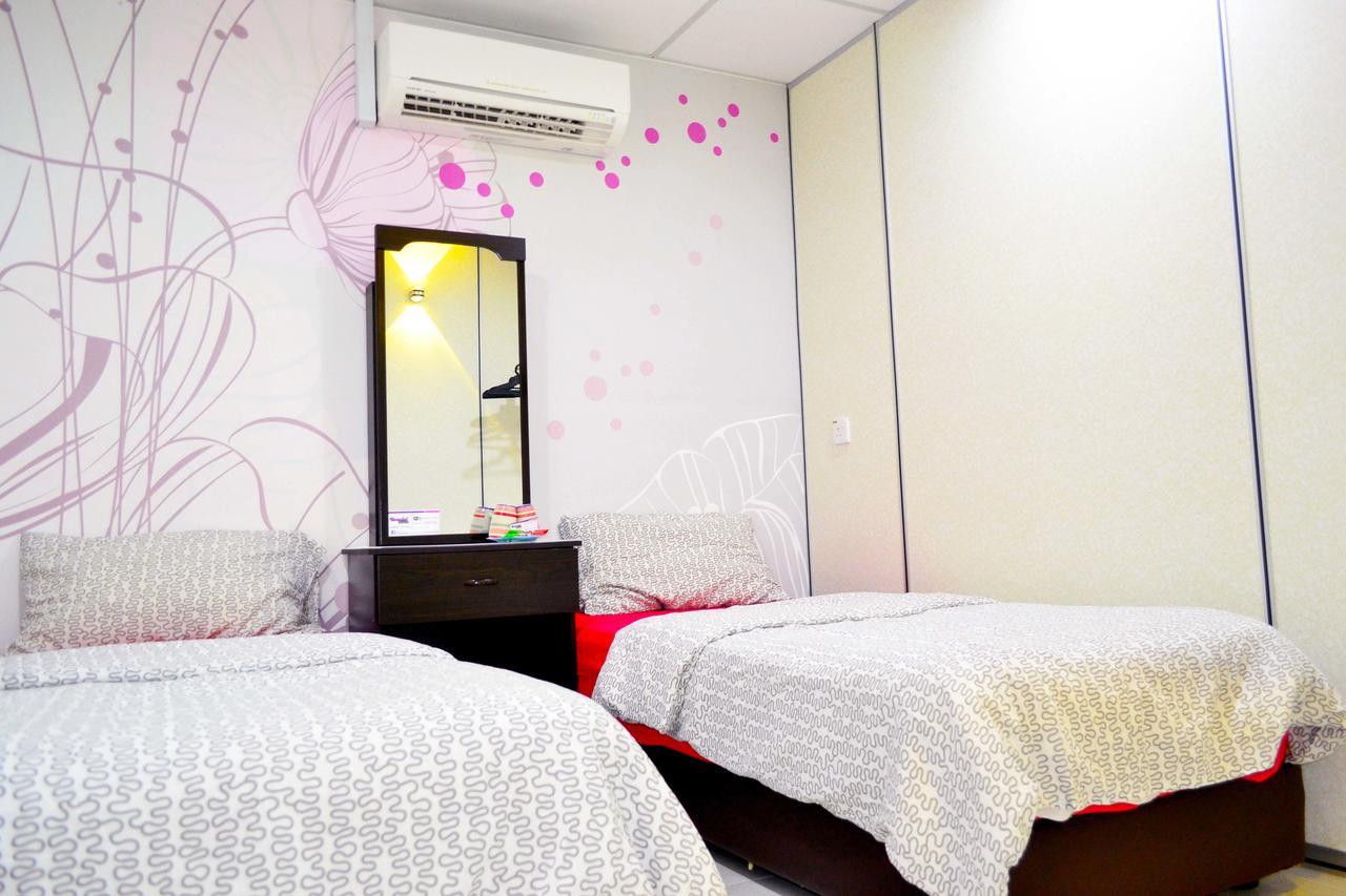 Branded Hotel Malacca Екстериор снимка